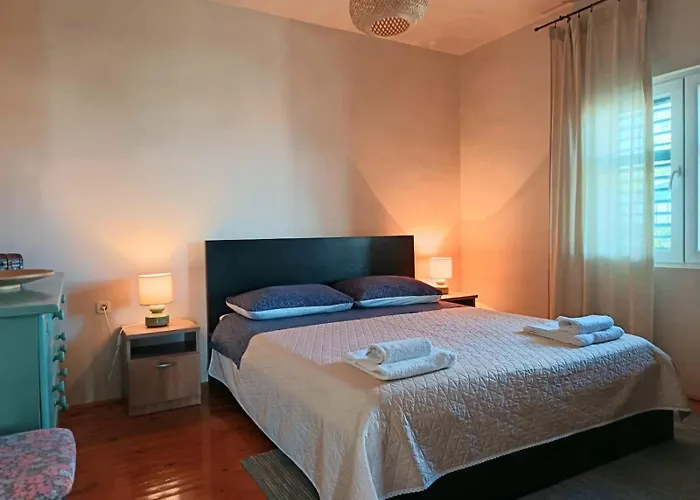 Starshine & Lighthouse